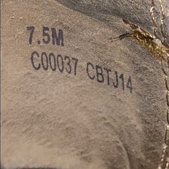 Boc patent leather “Margaret” clogs - Picture 7 of 8